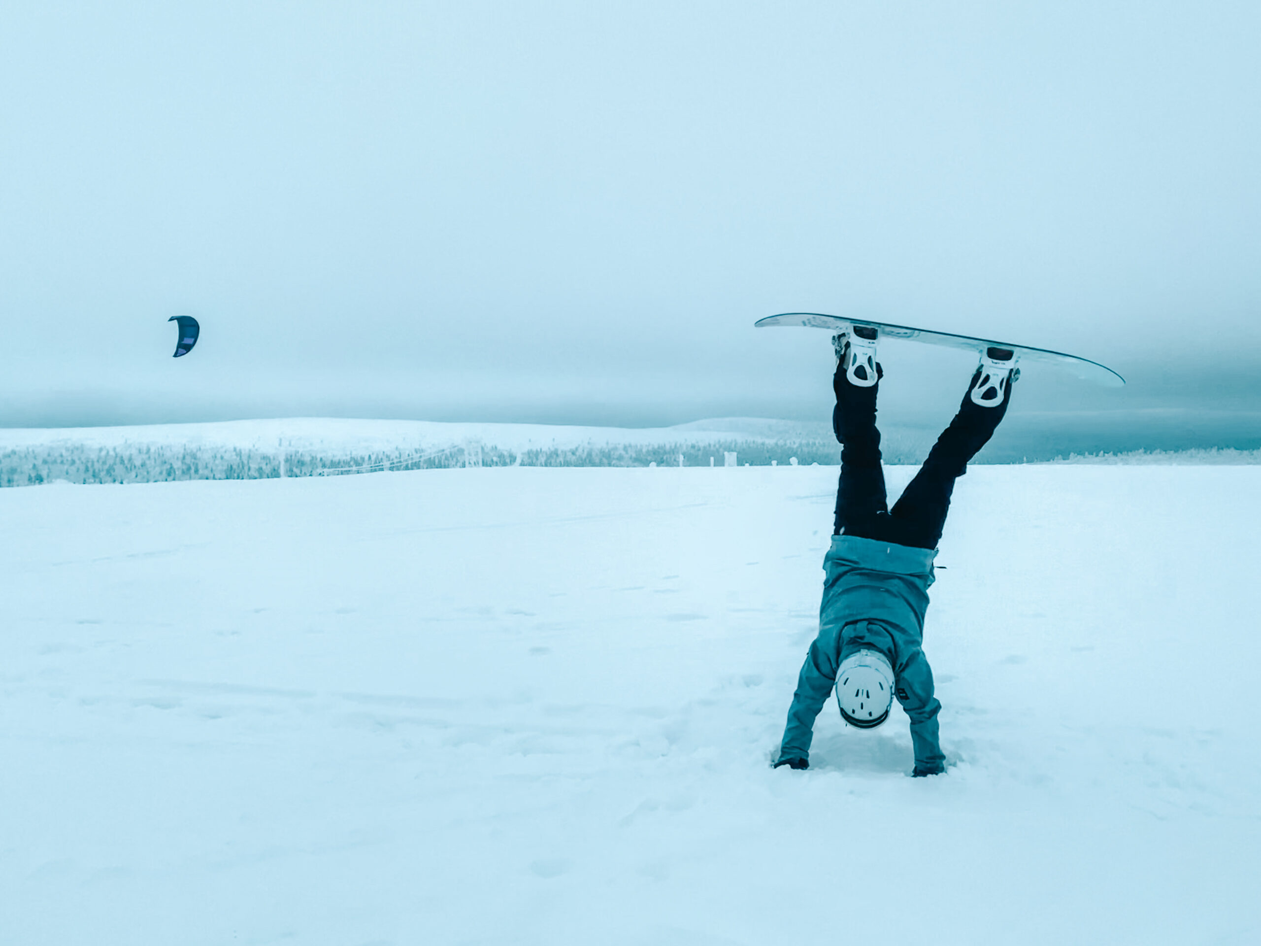 Käsilläseisonta lumilaudalla, Saariselkä, aktiviteetit
